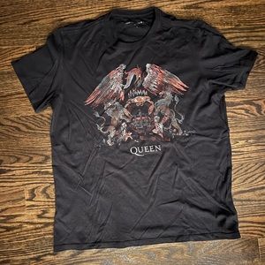 John Varvatos graphic t-shirt, “Queen”, size L